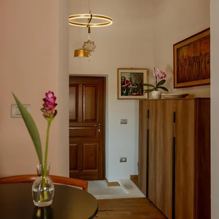 Neoclassico By Tiziana Monaldi * פיטיליאנו